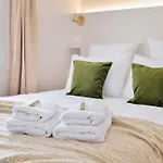 Designer One-bed - Marais - Free Parking Lejlighed *