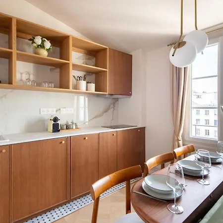 Designer One-bed - Marais - Free Parking *