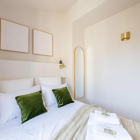 Designer One-bed - Marais - Free Parking * Paříž