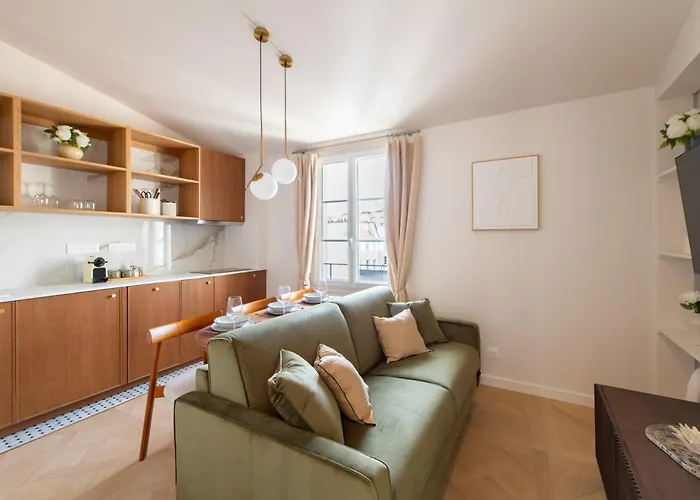 Designer One-bed - Marais - Free Parking Daire