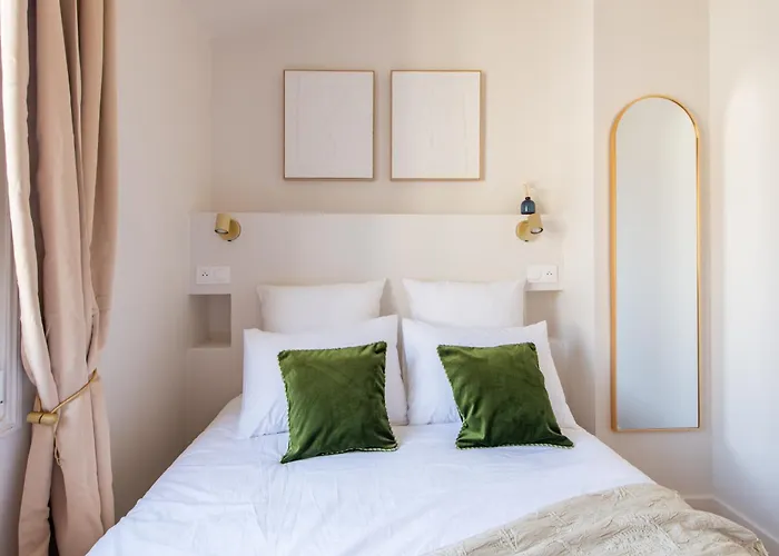 Designer One-bed - Marais - Free Parking *