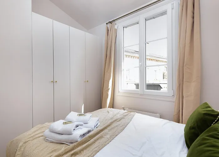 Daire Designer One-bed - Marais - Free Parking *