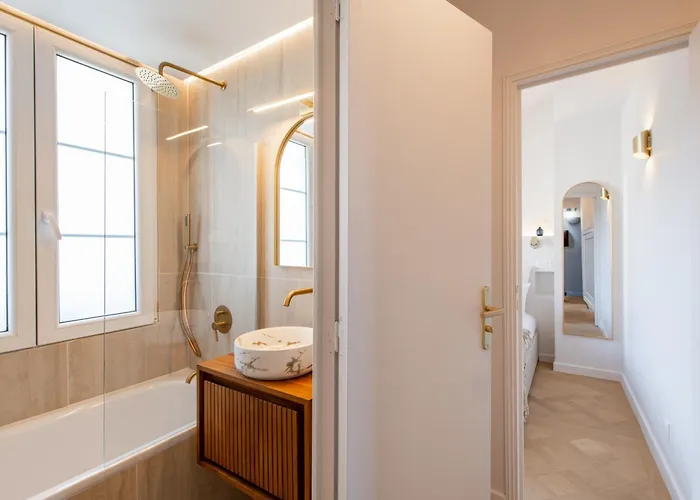 Daire Designer One-bed - Marais - Free Parking *
